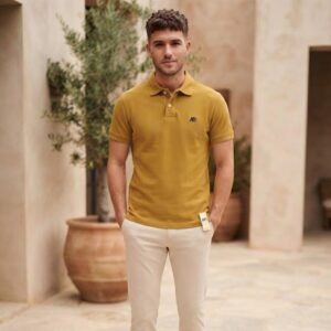 Camisa color mostaza Aeropostale para hombre (Talla S)